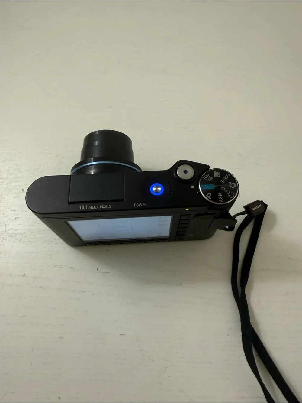 Samsung NV11 10.1 Megapixels Digital Camera Tested Works